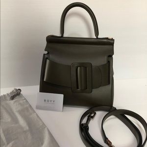 Karl 24 leather tote black